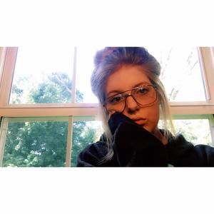 Meet your Posher, Mackenzie